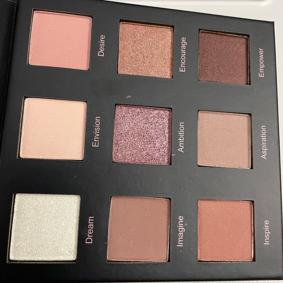RealHer eye palette - Picture 4 of 7